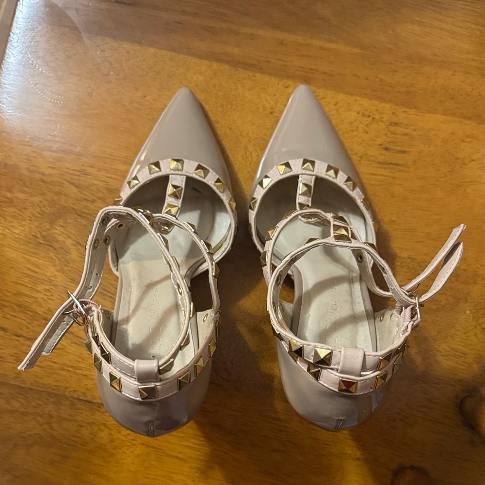 Chic Studded Women's Heels in Beige